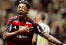 Flamengo chega a liderança do brasileirão com 75 pontos, ficando mais difícil de ser derrotado.