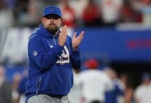 Giants demitem Brian Daboll após campanha decepcionante.