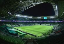 Palmeiras inicia troca do gramado sintético e ficará fora do Allianz por três meses