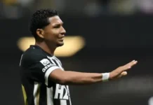 Após negociações com Corinthians não avancarem, o Atlético-MG acerta a venda de Rony para o Santos