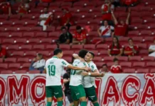 Palmeiras vence o Internacional e assume a liderança do Campeonato Brasileiro