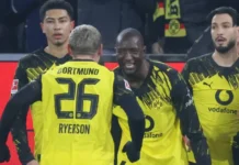 Borussia Dortmund goleia o Mainz e se aproxima da liderança do Campeonato Alemão