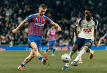 Tottenham perde para o Crystal Palace e se aproxima da zona de rebaixamento da Premier League