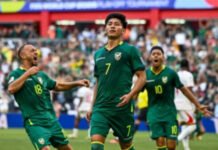 Bolívia vence o Suriname de virada e fica a um jogo da Copa do Mundo