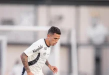 Christian Oliva é apresentado na Vila e reforça meio-campo do Santos