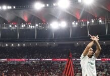 STJD pune Paulinho, do Palmeiras, por comemoração contra o Flamengo
