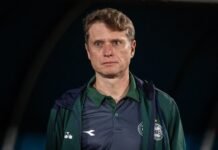 Fernando Seabra desfaz acordo com o Vasco e comunica que continua no Coritiba