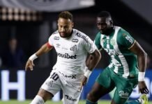 Neymar faz dois, mas Santos fica no empate com a Chapecoense e segue próximo ao Z-4 do Brasileirão