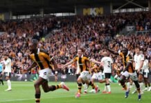 Hull City surpreende e vence o Manchester United na estreia do Campeonato Inglês
