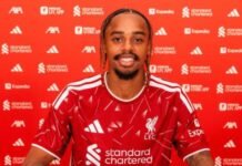 Liverpool anuncia a contratação do atacante francês Barcola, ex-PSG