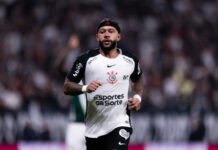 Corinthians decide não renovar o contrato de Memphis Depay após pressão política