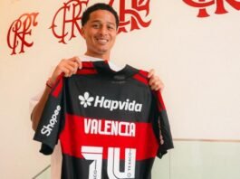 Flamengo oficializa as contratações de Anthony Valencia e Joaquin Freitas